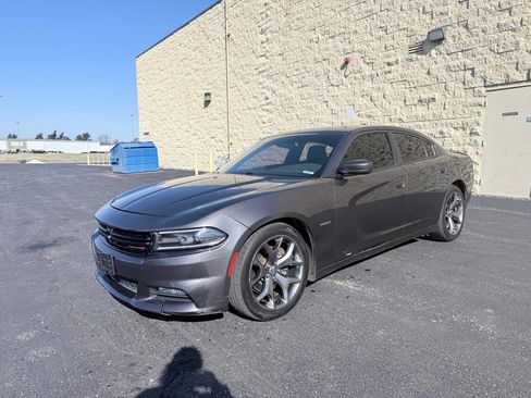 Used 2016 Dodge Charger R/T w/ Plus Group RWD image 1