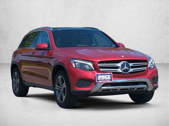 Used 2017 Mercedes-Benz GLC 300 4MATIC image 3