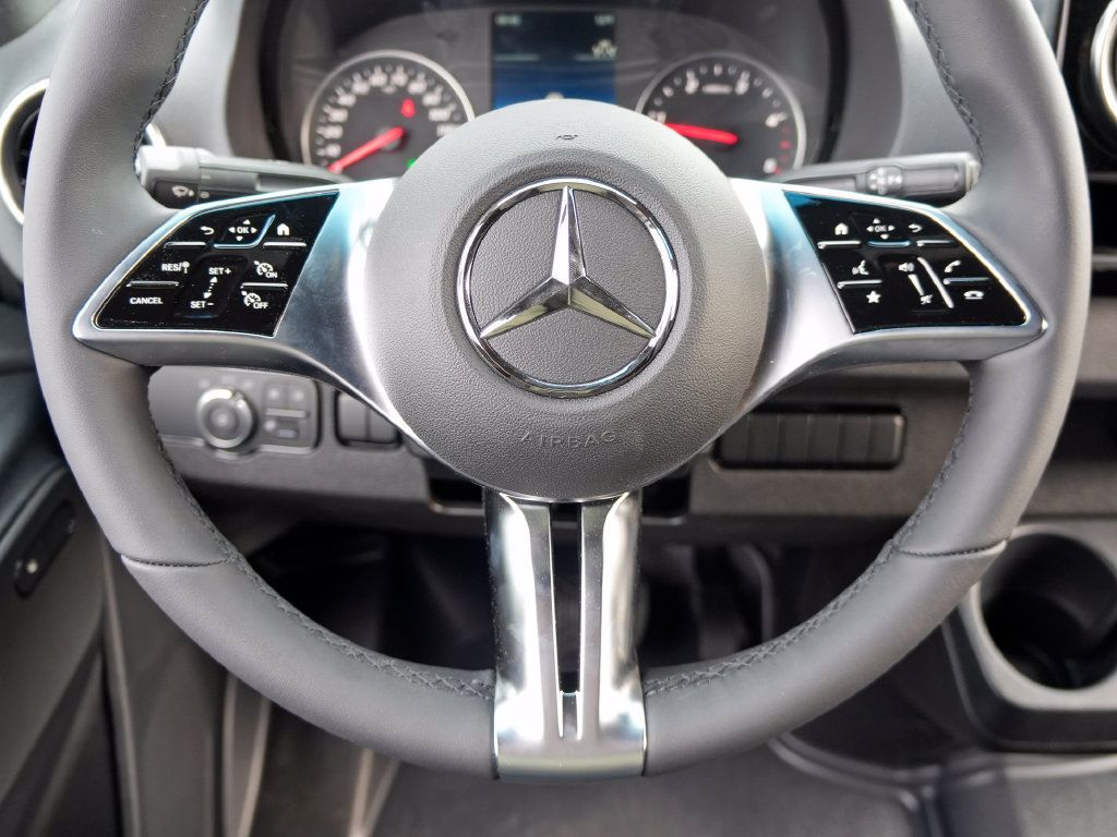 Used 2026 Mercedes-Benz Sprinter 2500 image 13