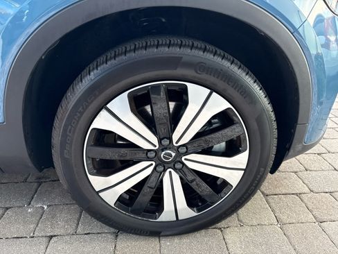Used 2023 Volvo C40 P8 Recharge Plus AWD/4WD image 29