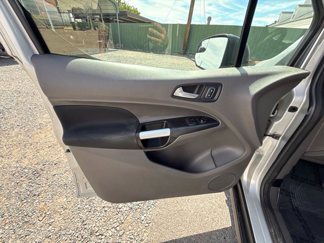 Used 2022 Ford Transit Connect XLT FWD image 7