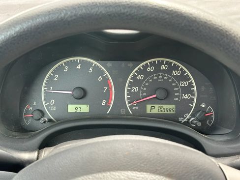 Used 2011 Toyota Corolla LE FWD image 3