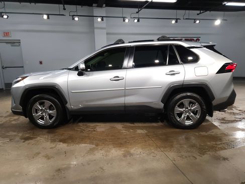 Used 2023 Toyota RAV4 XLE w/ Convenience Package AWD/4WD image 4