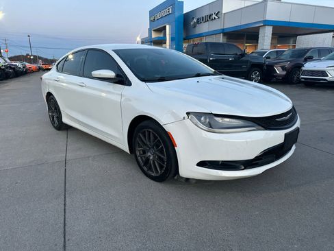 Used 2015 Chrysler 200 S w/ Navigation & Sound Group I image 3