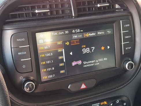 Used 2023 Kia Soul LX FWD image 17
