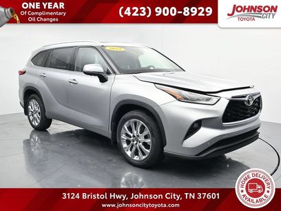 Used 2023 Toyota Highlander Limited