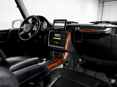 Used 2014 Mercedes-Benz G 550 image 27