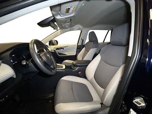 Certified 2025 Toyota RAV4 XLE AWD/4WD image 9