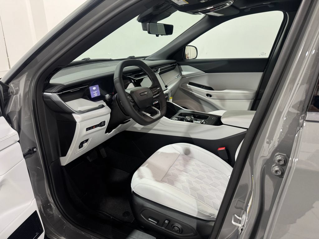 New 2026 Jeep Cherokee Overland w/ Advanced Pro Tech Group AWD/4WD image 15