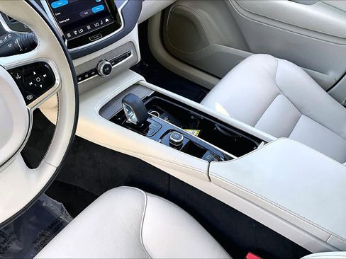 Used 2025 Volvo XC90 T8 Core w/ Climate Package image 16