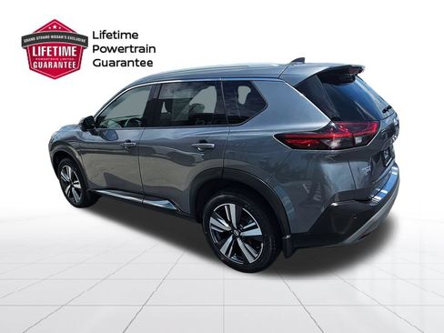 Certified 2021 Nissan Rogue SL w/ Premium Package AWD/4WD image 3