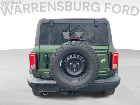 Used 2022 Ford Bronco Black Diamond image 5