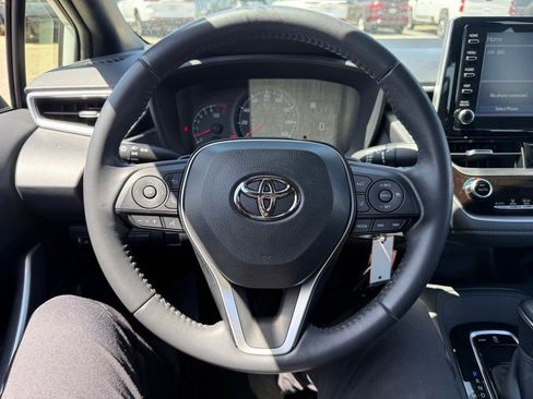 Used 2020 Toyota Corolla SE w/ Carpet Mat Package (TMS) FWD image 6
