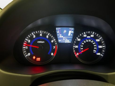 Used 2013 Hyundai Accent GS image 14