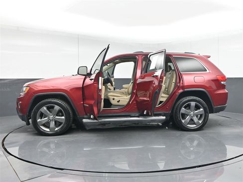 Used 2014 Jeep Grand Cherokee Limited image 40