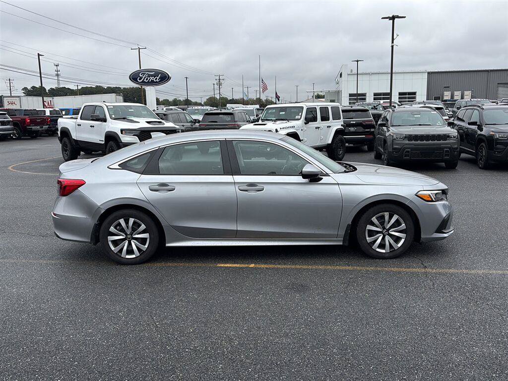 Used 2024 Honda Civic LX image 6