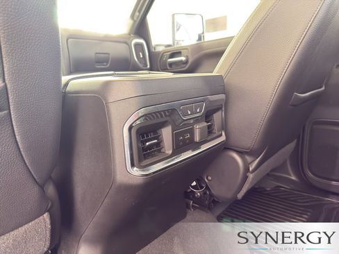 Used 2023 GMC Sierra 2500 Denali w/ Denali Black Diamond Edition AWD/4WD image 30