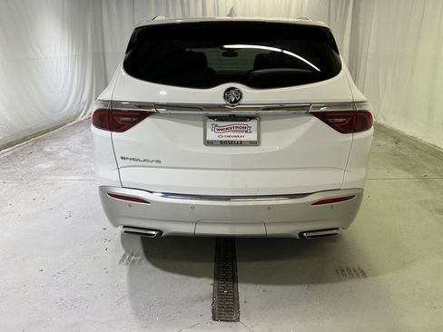 Certified 2023 Buick Enclave Essence w/ Experience Buick Package FWD image 9