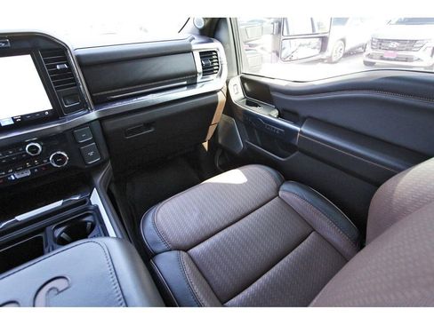 Used 2024 Ford F250 King Ranch w/ FX4 Off-Road Package AWD/4WD image 13