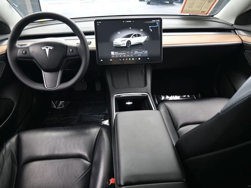 Used 2023 Tesla Model 3 Standard Range image 34