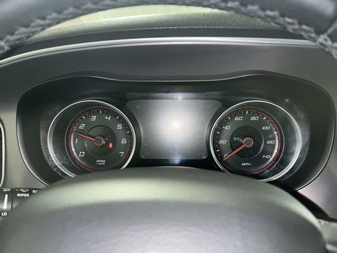 Used 2022 Dodge Charger SXT image 17