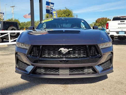 Used 2024 Ford Mustang GT Premium image 9
