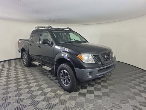 Used 2017 Nissan Frontier PRO-4X AWD/4WD image 36