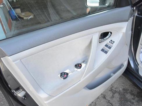 Used 2011 Toyota Camry LE image 44