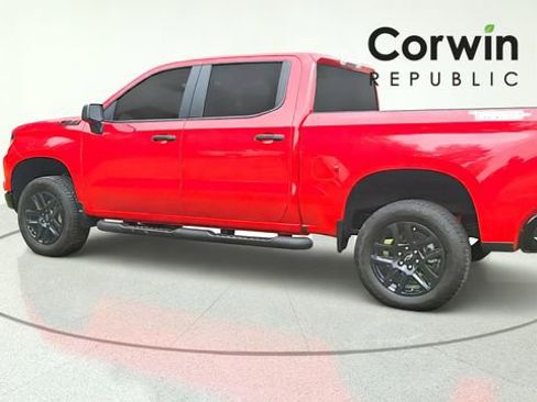 Used 2025 Chevrolet Silverado 1500 Custom Trail Boss w/ Turbomax Blackout Package AWD/4WD image 5