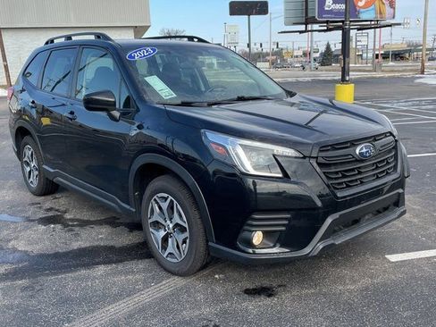 Used 2023 Subaru Forester Premium image 13