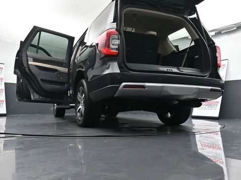 Used 2023 Ford Expedition Limited image 48