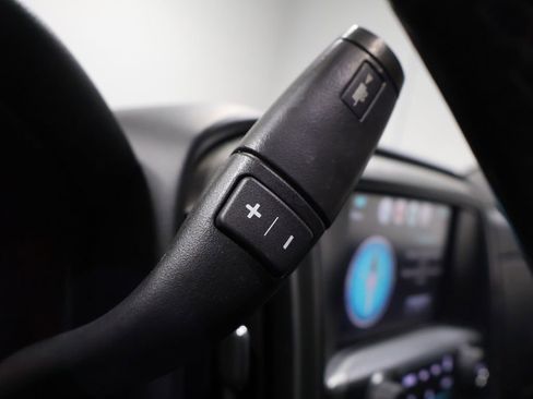 Used 2018 Chevrolet Silverado 1500 LT w/ All Star Edition image 38