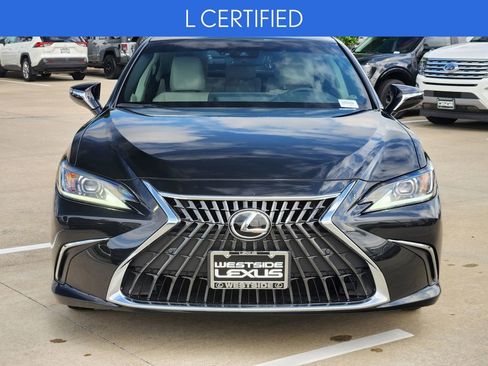 Used 2025 Lexus ES 350 w/ Premium Package image 2