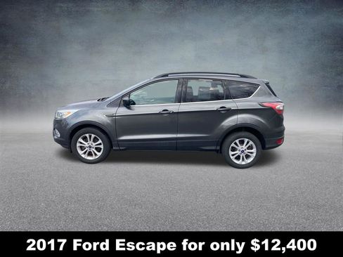 Used 2017 Ford Escape SE w/ SE Leather Comfort Package AWD/4WD image 2