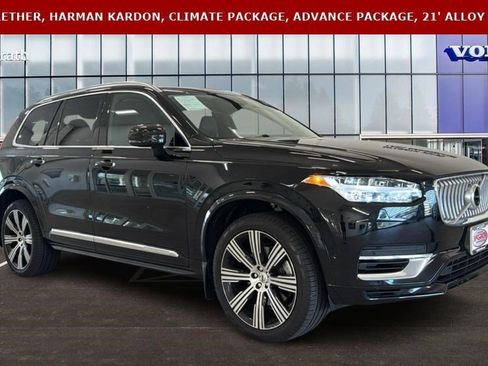 Used 2022 Volvo XC90 T8 Inscription image 1