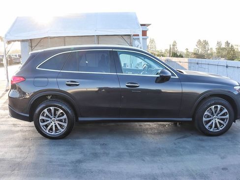 Used 2023 Mercedes-Benz GLC 300 4MATIC image 13