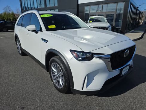 Used 2024 MAZDA CX-90 Plug-In Hybrid w/ Preferred AWD/4WD image 4