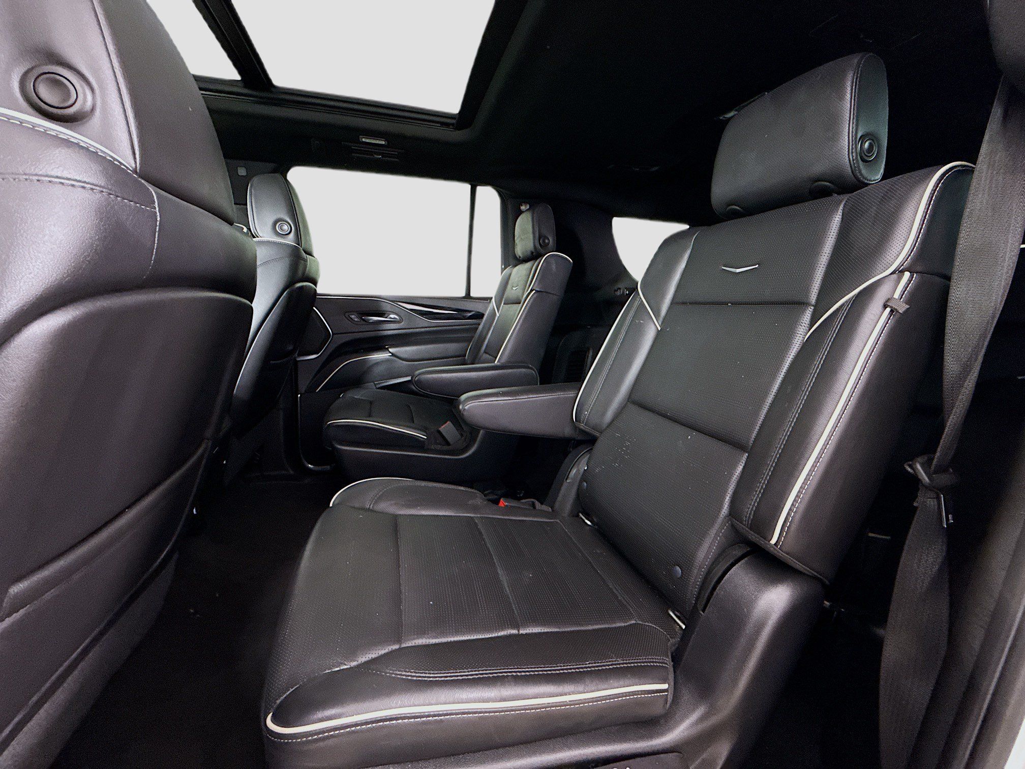 Used 2022 Cadillac Escalade ESV Sport RWD image 28