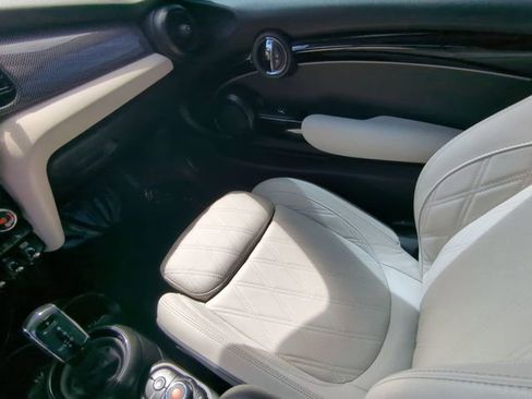 Used 2022 MINI Cooper S w/ Signature Upholstery Package FWD image 15