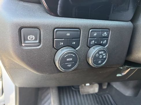 Used 2025 Chevrolet Silverado 2500 LT w/ Safety Package AWD/4WD image 15
