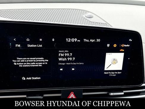 Used 2023 Hyundai Elantra SEL w/ Convenience Package FWD image 14