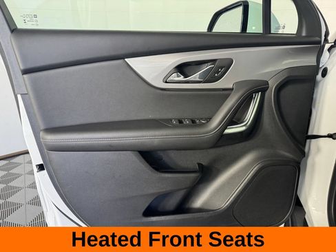 Used 2025 Chevrolet Blazer LT AWD/4WD image 11