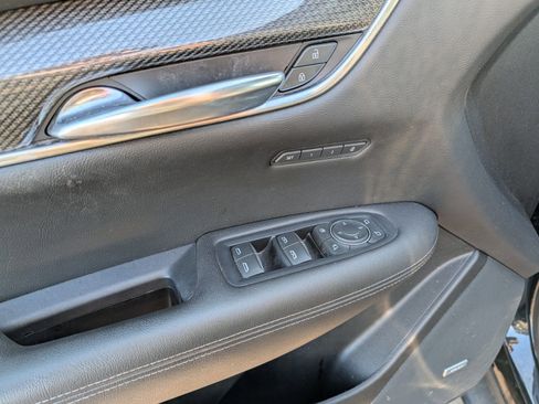 Certified 2022 Cadillac XT5 Sportv image 32