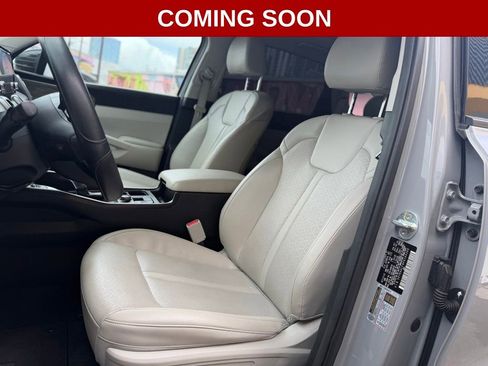 Used 2023 Kia Sorento EX w/ Panoramic Sunroof Package FWD image 11