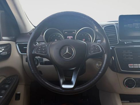 Used 2017 Mercedes-Benz GLE 350 4MATIC image 29