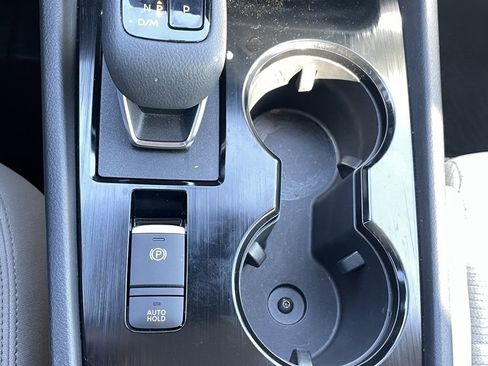 Used 2023 Nissan Rogue SV image 19