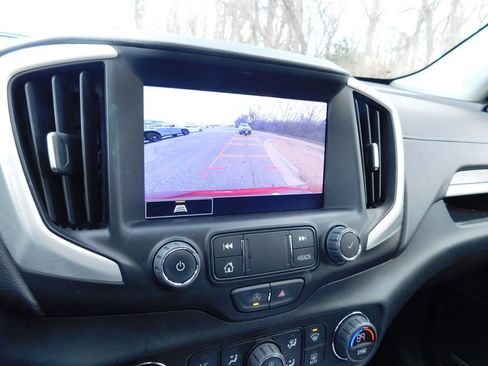 Used 2022 GMC Terrain SLT w/ Infotainment Package II image 11