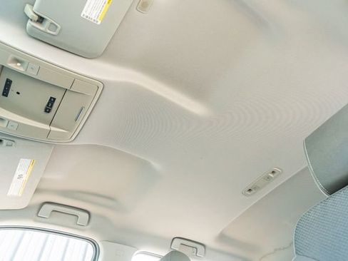 Used 2017 GMC Sierra 1500 SLE w/ SLE Value Package image 21