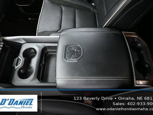 Used 2022 RAM 1500 Laramie AWD/4WD image 33