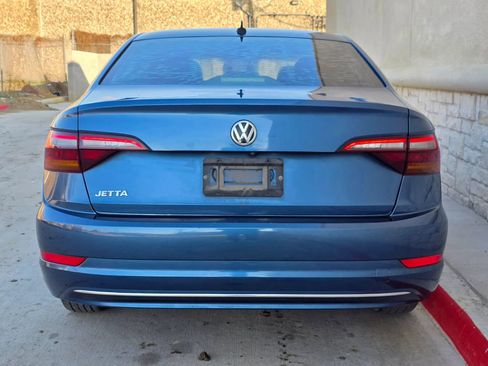 Used 2019 Volkswagen Jetta S image 4
